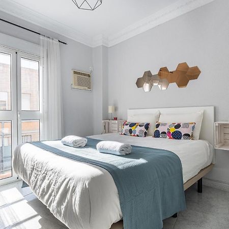 Pureza Dreams De Sevilla Oasis En Triana Exterior photo