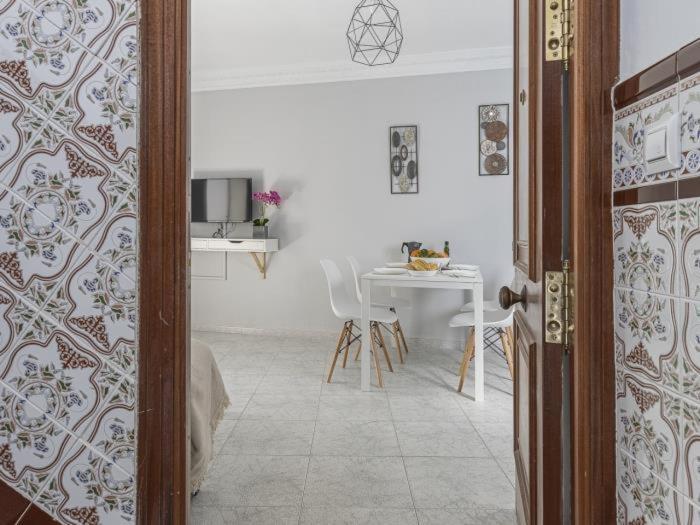 Pureza Dreams De Sevilla Oasis En Triana Exterior photo