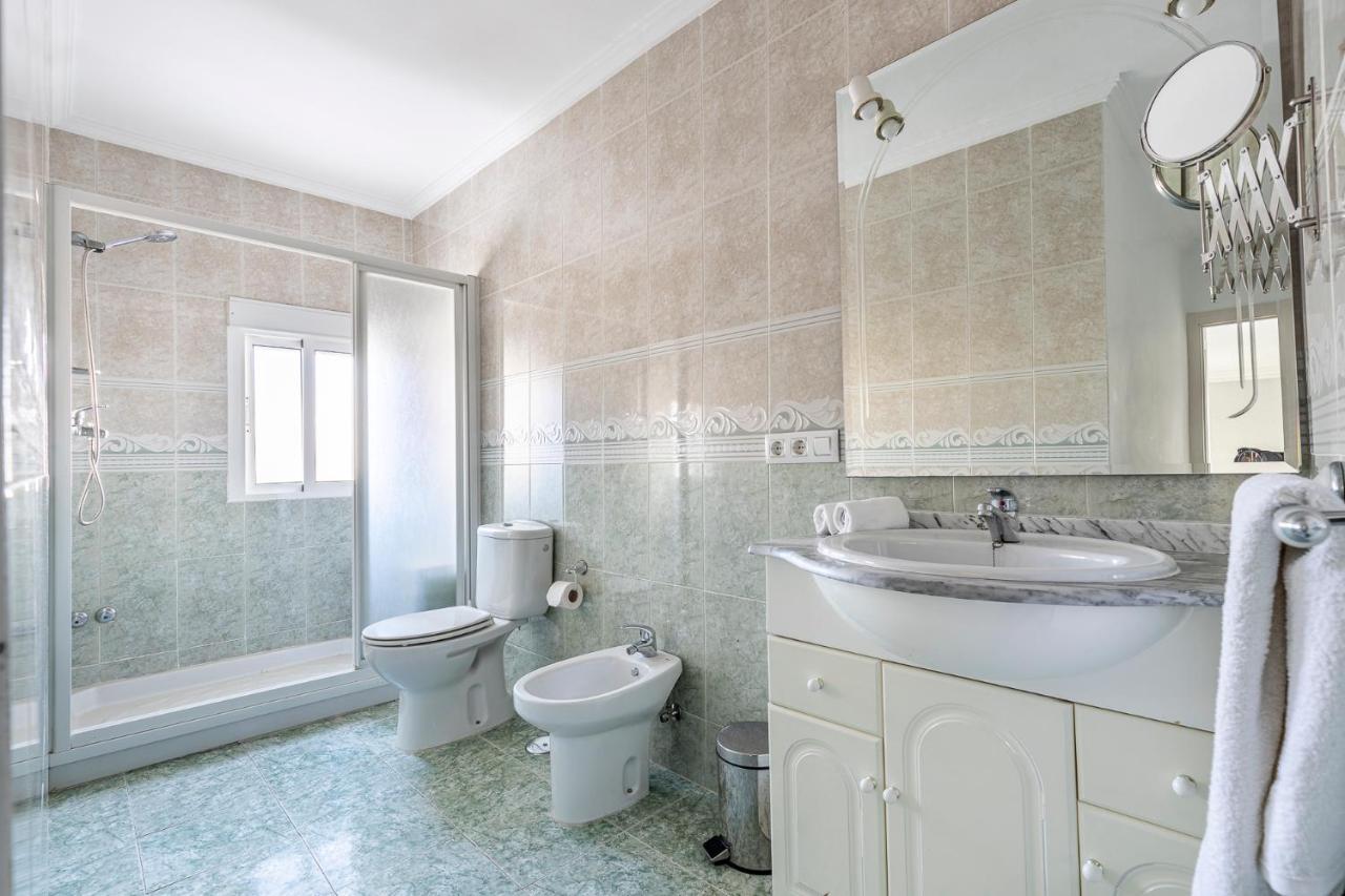 Pureza Dreams De Sevilla Oasis En Triana Exterior photo